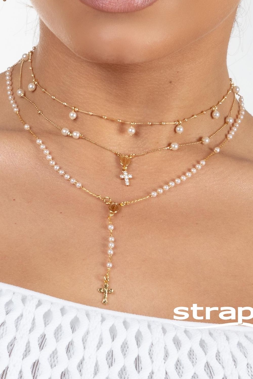 COLAR TERÇO COM PÉROLAS FOLHEADO A OURO 18K