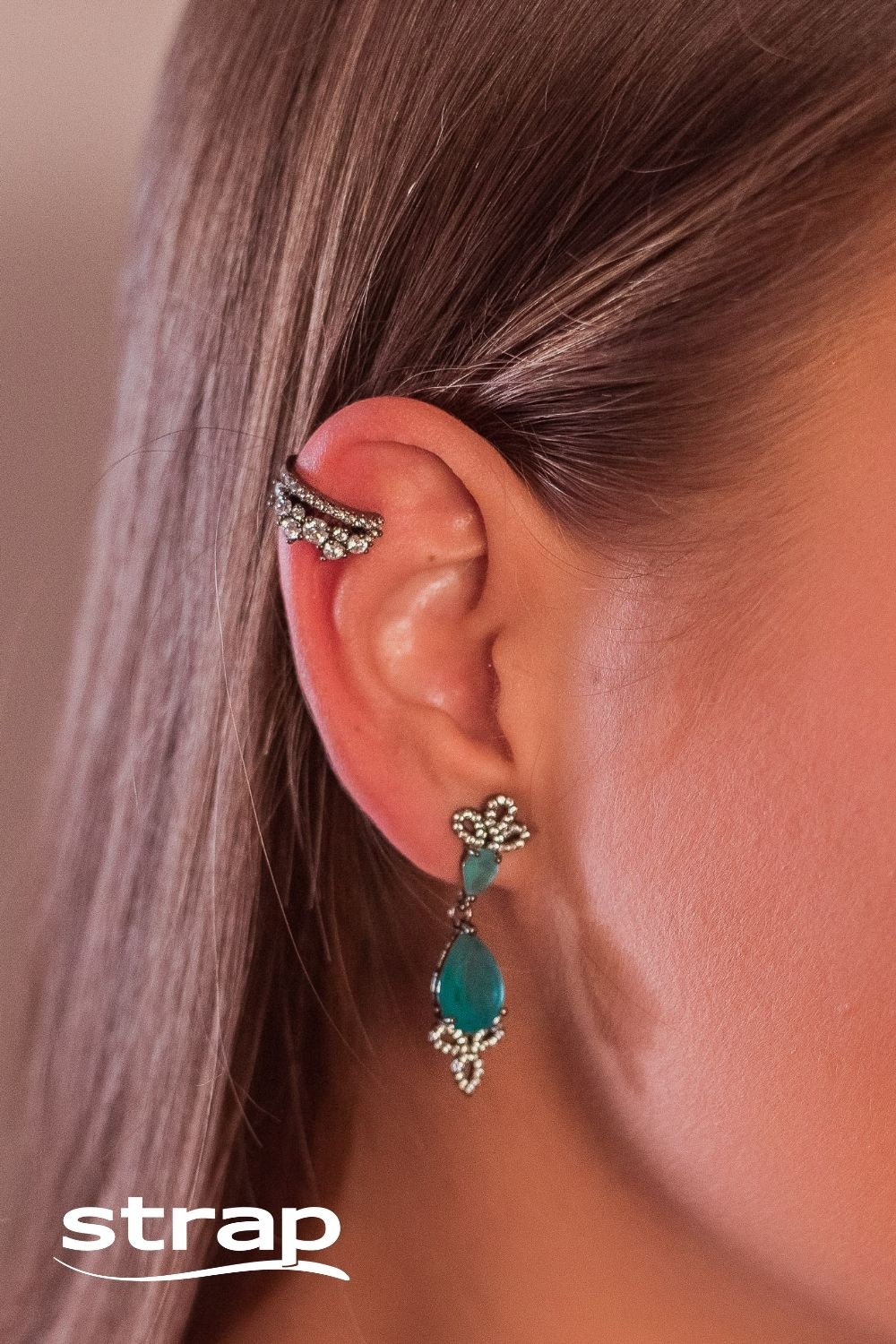 BRINCO PIERCING DE PRESSÃO COM ZIRCÔNIAS FOLHEADO A RÓDIO NEGRO