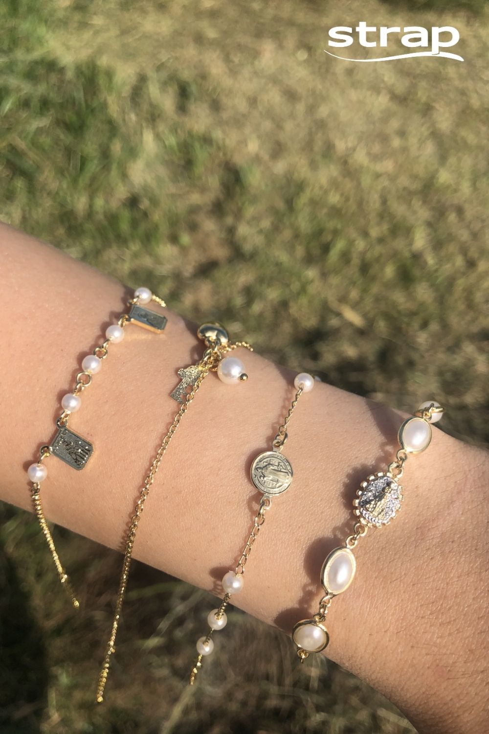 PULSEIRA COM CORAÇÃO CHAVE E PÉROLA FOLHEADA A OURO 18K
