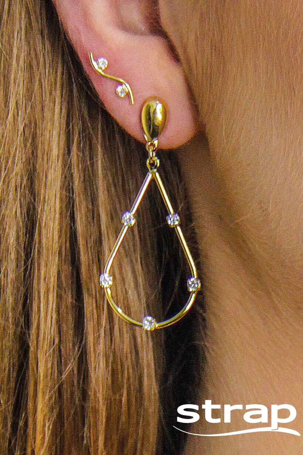 BRINCO GOTA GRANDE COM ZIRCÔNIAS FOLHEADA A OURO 18K