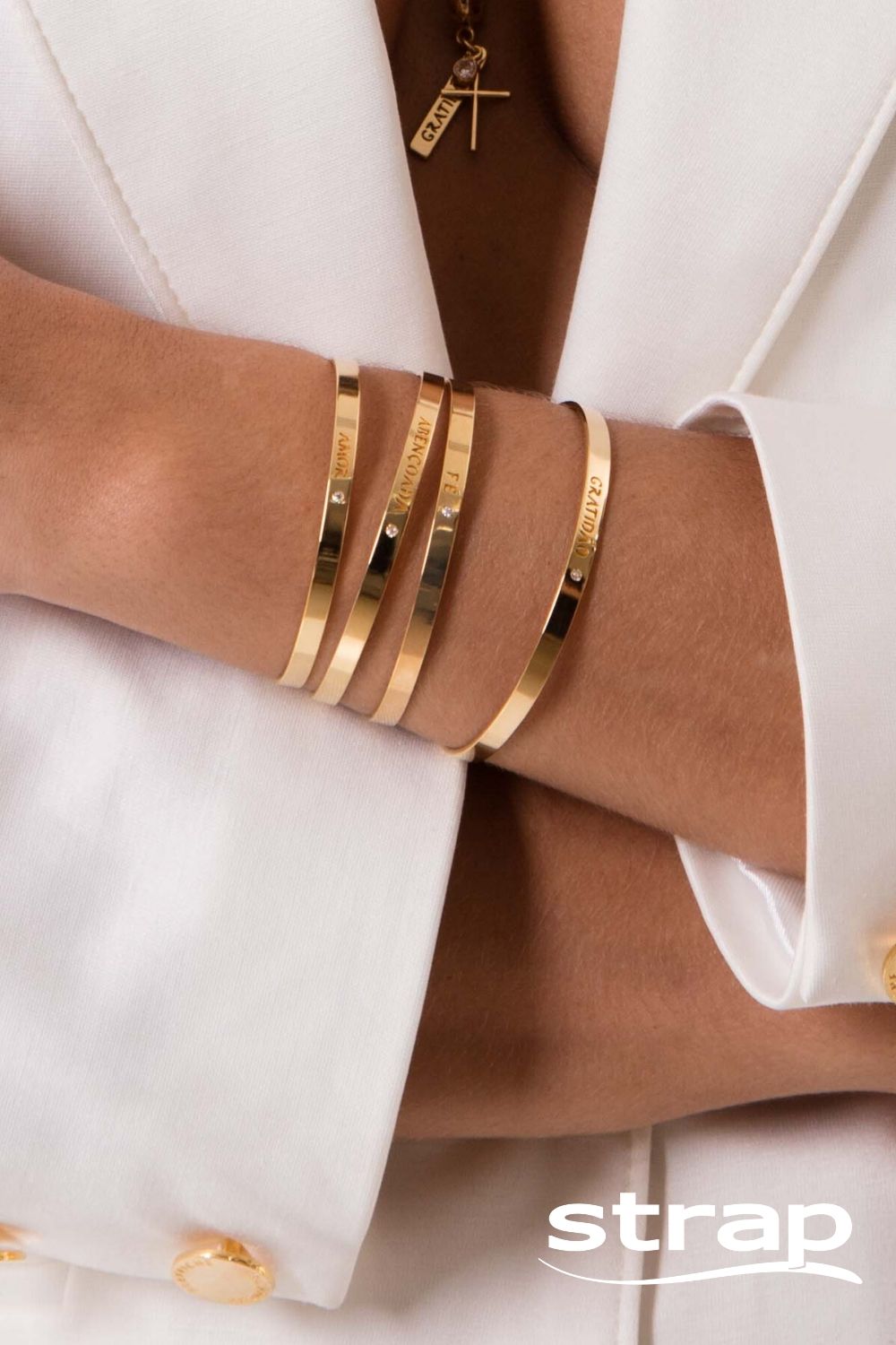 BRACELETE REGULÁVEL COM GRAVAÇÃO GRATIDÃO FOLHEADO A OURO 18K