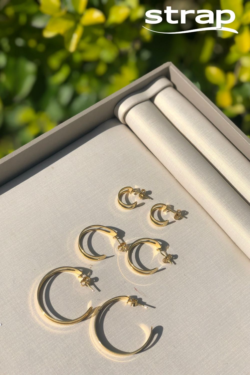 BRINCO DE ARGOLA DUPLA ABERTA MÉDIA FOLHEADO A OURO 18K