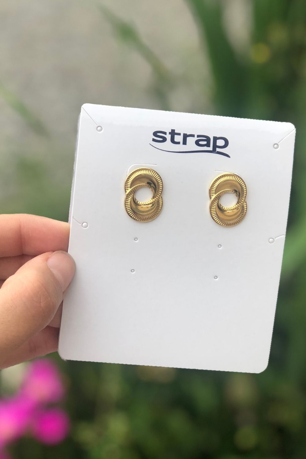 BRINCO DOIS CÍRCULOS FOLHEADO A OURO 18K