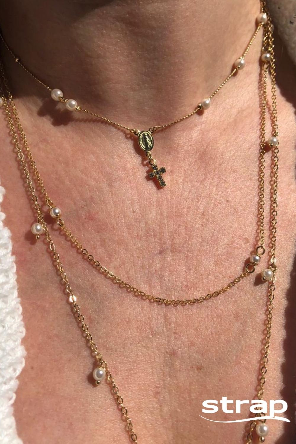 COLAR COM PÉROLAS FOLHEADO A OURO 18K 55CM