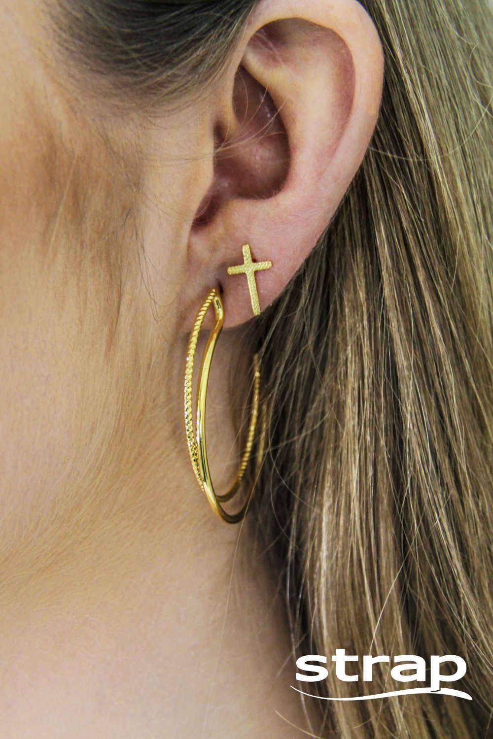 BRINCO DE ARGOLA  DUPLA FOLHEADA A OURO 18K