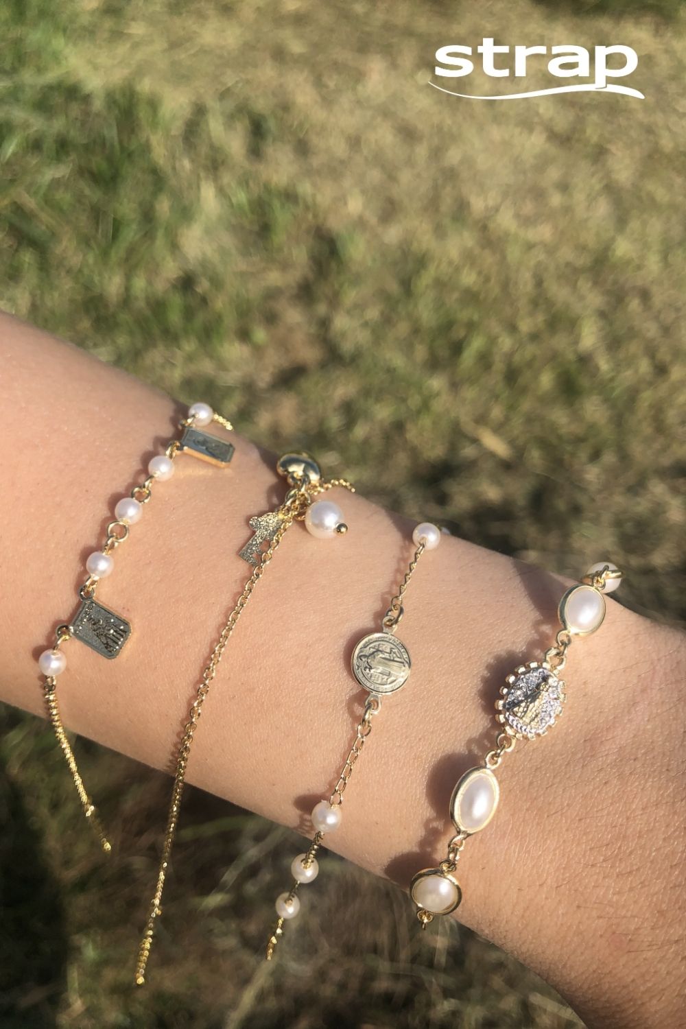 PULSEIRA REGULÁVEL N.SRA. APARECIDA COM PÉROLAS FOLHEADA A OURO 18K