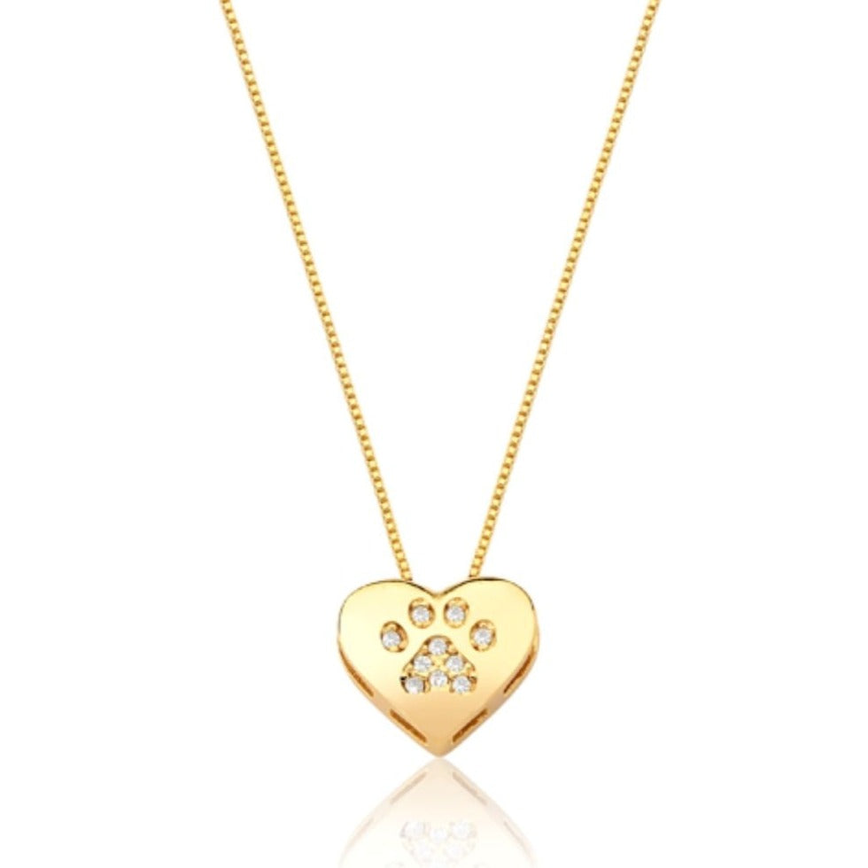 COLAR CORAÇÃO COM DETALHE DE PATA EM ZIRCÔNIAS FOLHEADO A OURO 18K