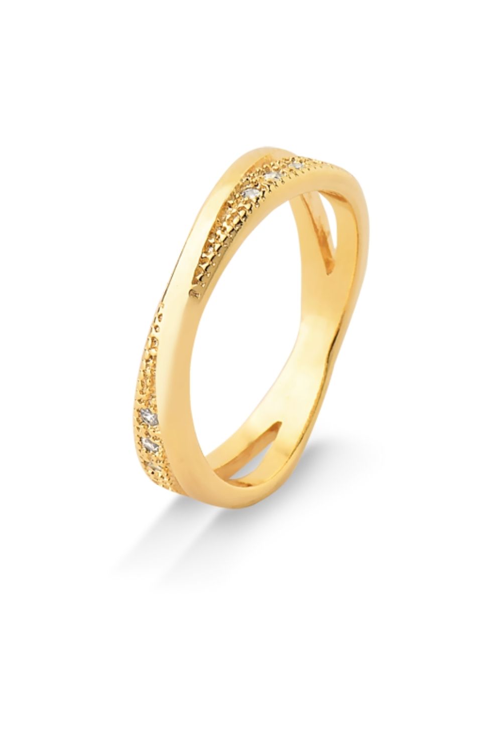 ANEL TRANÇADO CRAVEJADO DE ZIRCÔNIAS FOLHEADO A OURO 18K