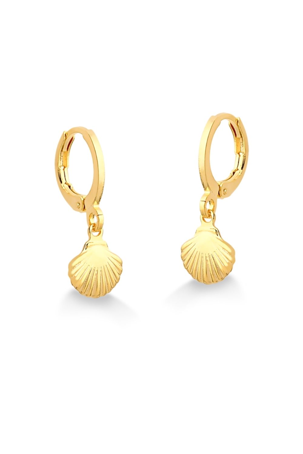 BRINCO DE ARGOLA FECHADA COM CONCHA FOLHEADO A OURO 18K