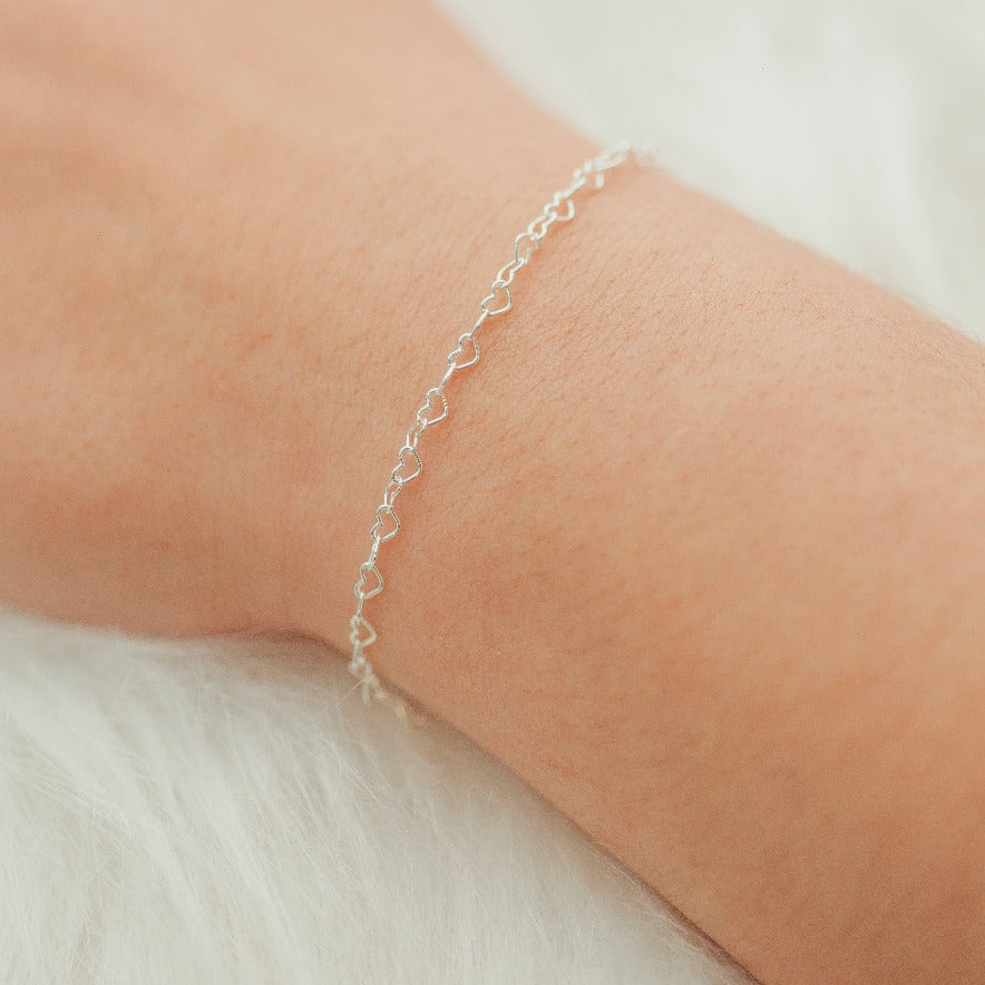 PULSEIRA DE PRATA CORAÇÃO HUMANIZADA