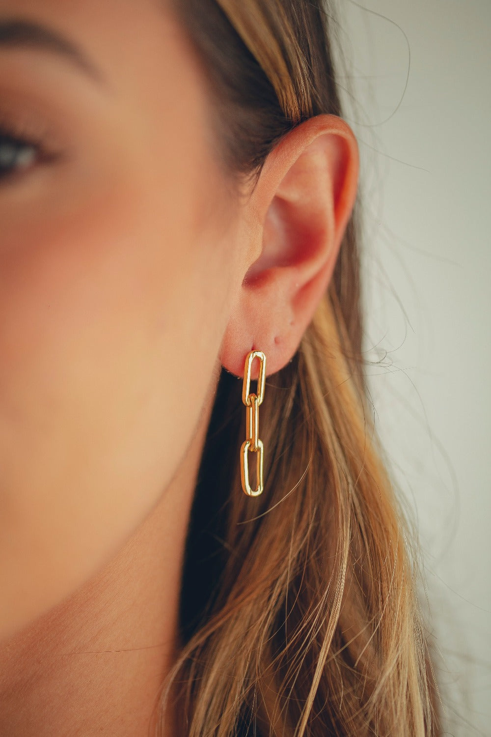 BRINCO DE ELOS FOLHEADO A OURO 18K
