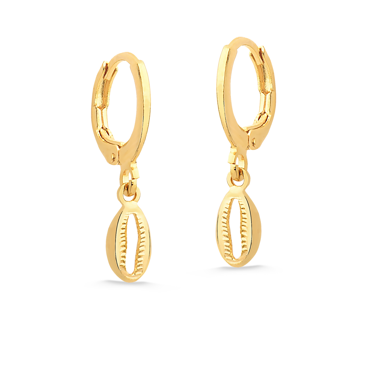 BRINCO DE ARGOLA FECHADA COM BÚZIOS FOLHEADA A OURO 18K