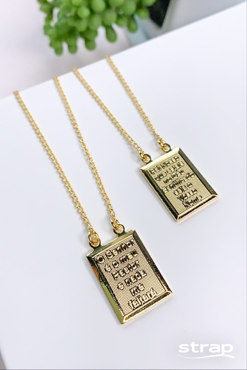 ESCAPULÁRIO SALMOS 23 E PAI NOSSO FOLHEADO A OURO 18K