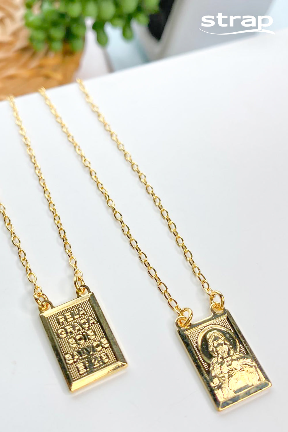 ESCAPULÁRIO N. SRA. APARECIDA FOLHEADO A OURO 18K