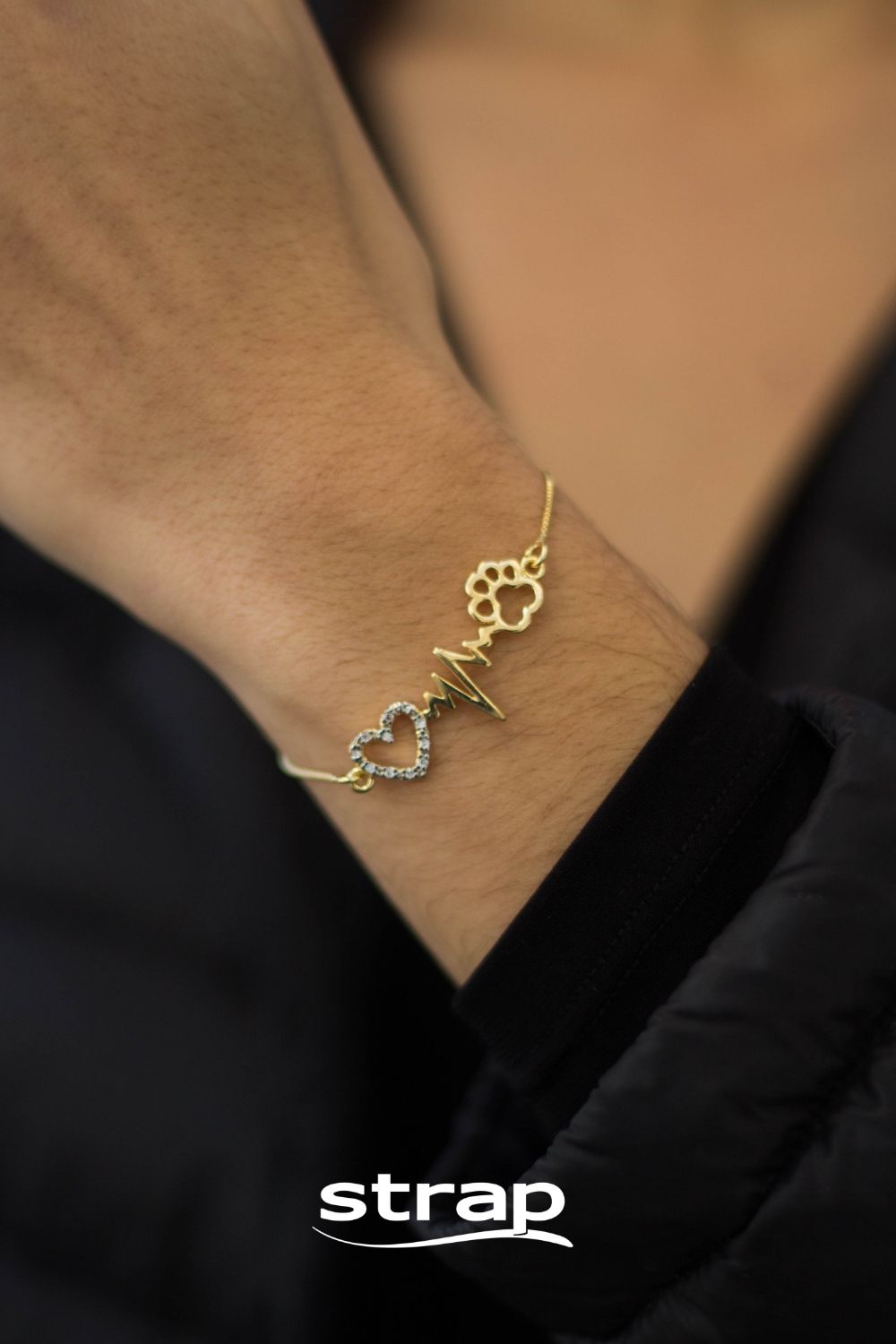 PULSEIRA PET BATIMENTOS CARDÍACOS CRAVEJADO DE ZIRCÔNIAS FOLHEADO A OURO 18K