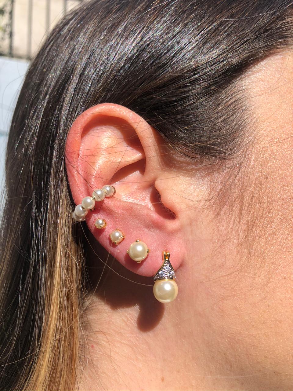 BRINCO LADY DI PEQUENO FOLHEADO A OURO 18K