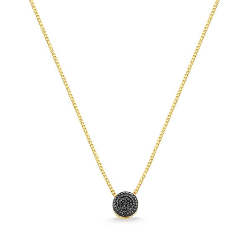 COLAR COM PINGENTE PEQUENO REDONDO CRAVEJADO DE ZIRCÔNIAS PRETAS FOLHEADO A OURO 18K