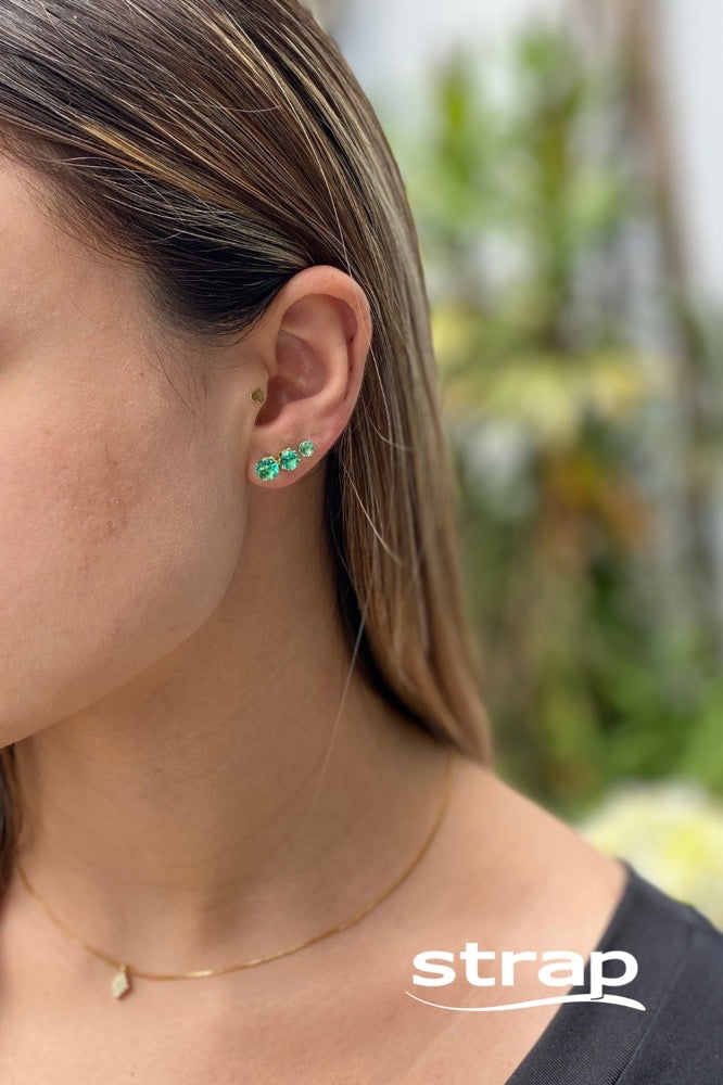 COLAR COM PINGENTE DE MICROZIRCONIA FOLHEADO A OURO 18K