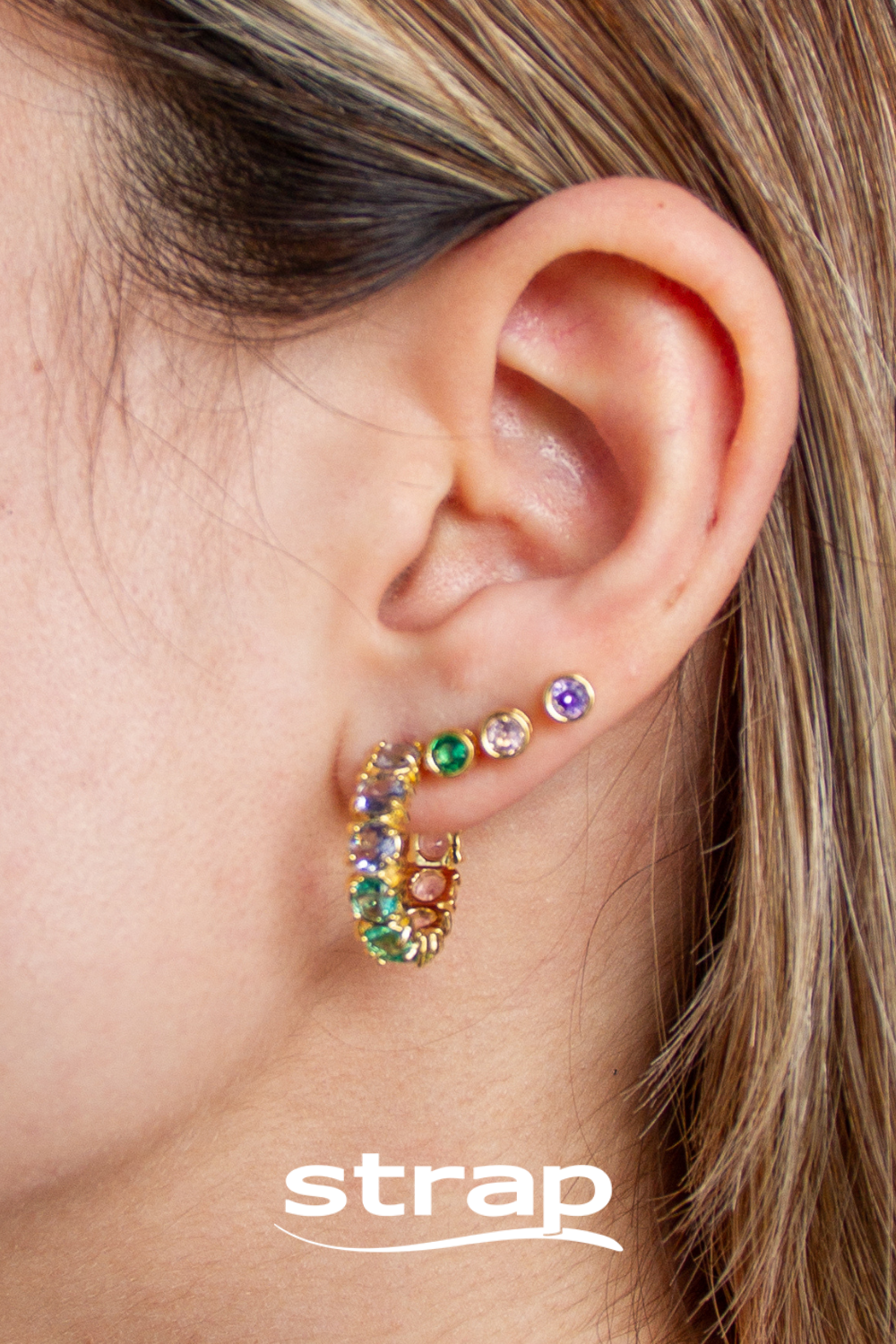 BRINCO ARGOLA DE ZIRCONIA COLORIDA FOLHEADO A OURO 18K