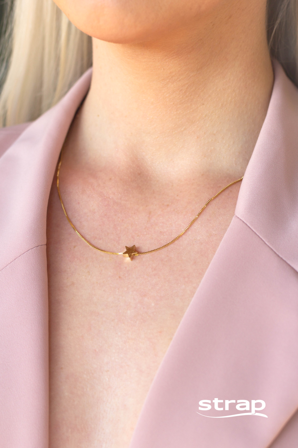 COLAR PINGENTE MINI ESTRELA FOLHEADO A OURO 18K