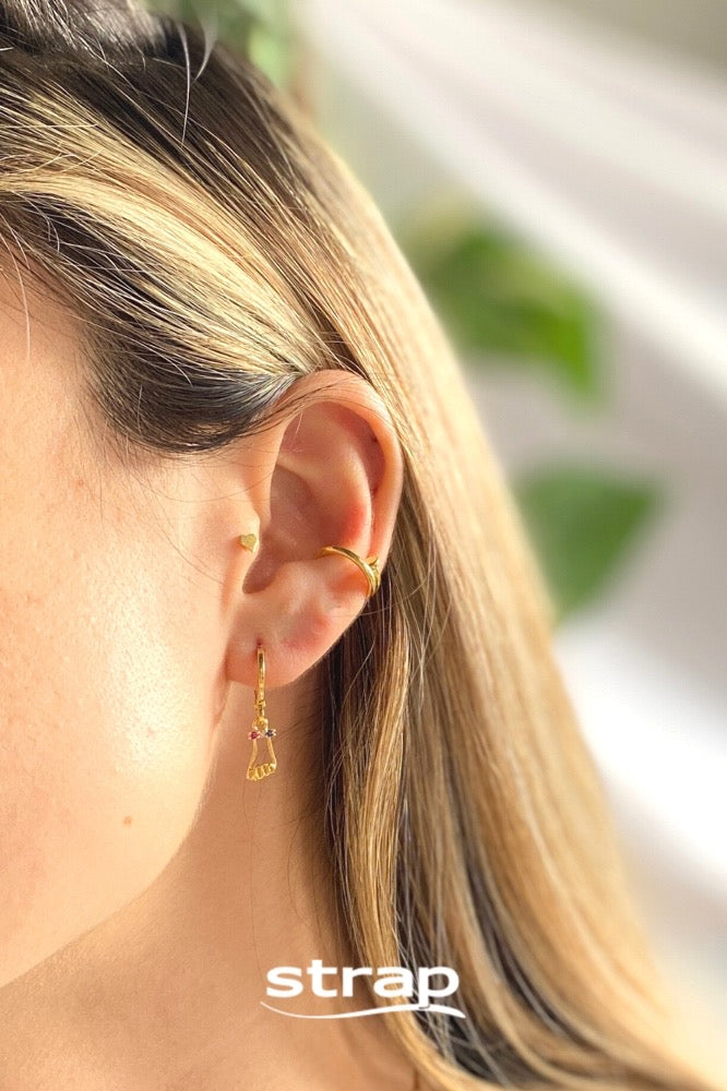 BRINCO DE ARGOLA COM PINGENTE DE FIGA CRAVEJADA DE ZIRCONIA FOLHEADO A OURO 18K