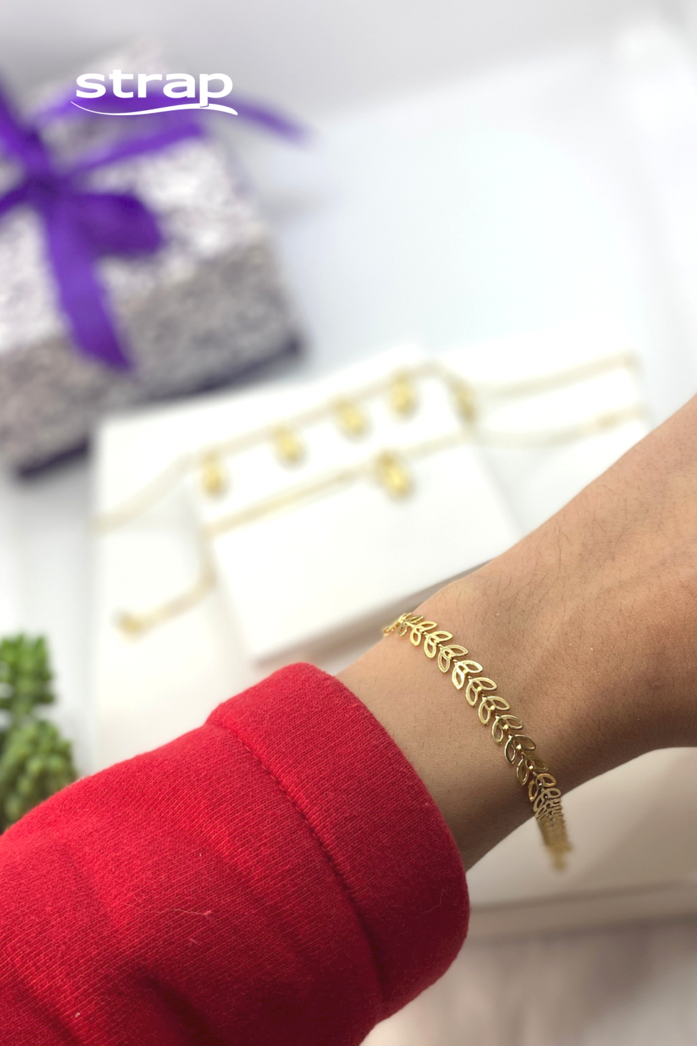 PULSEIRA FOLHAS FOLHEADA A OURO 18K