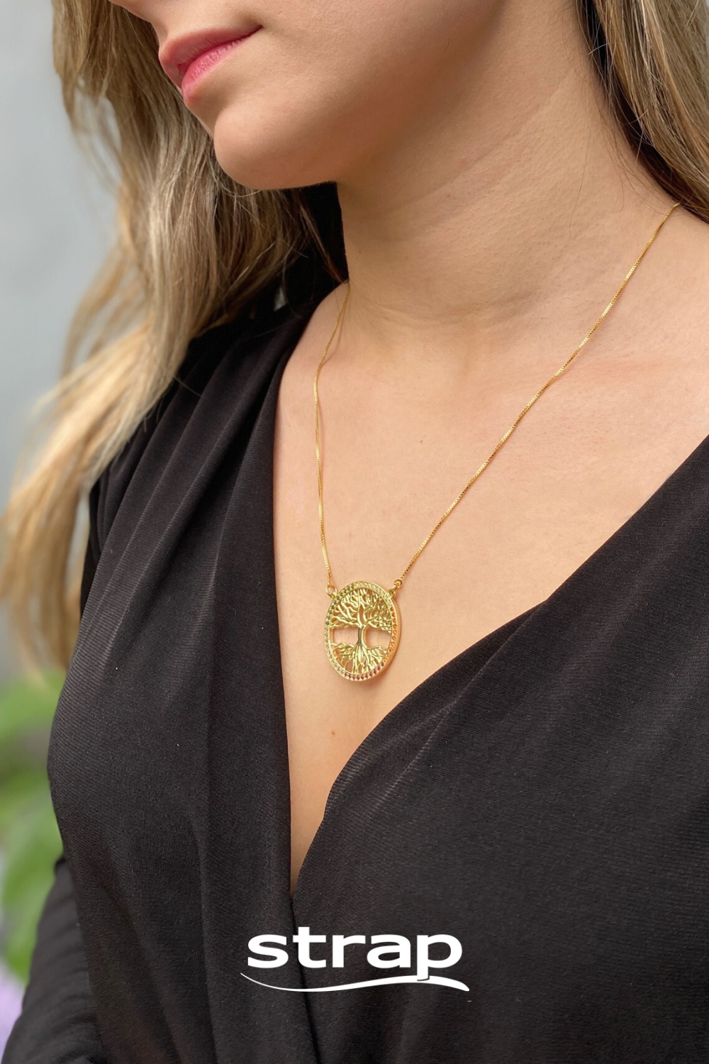 COLAR ARVORE DA VIDA CRAVEJADO DE ZIRCONIAS COLORIDAS FOLHEADO A OURO 18K