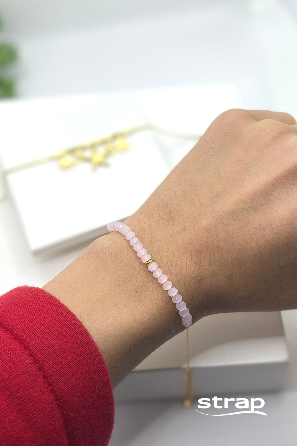 PULSEIRA DELICADA COM PEDRAS ROSAS PEQUENAS FOLHEADA A OURO 18K
