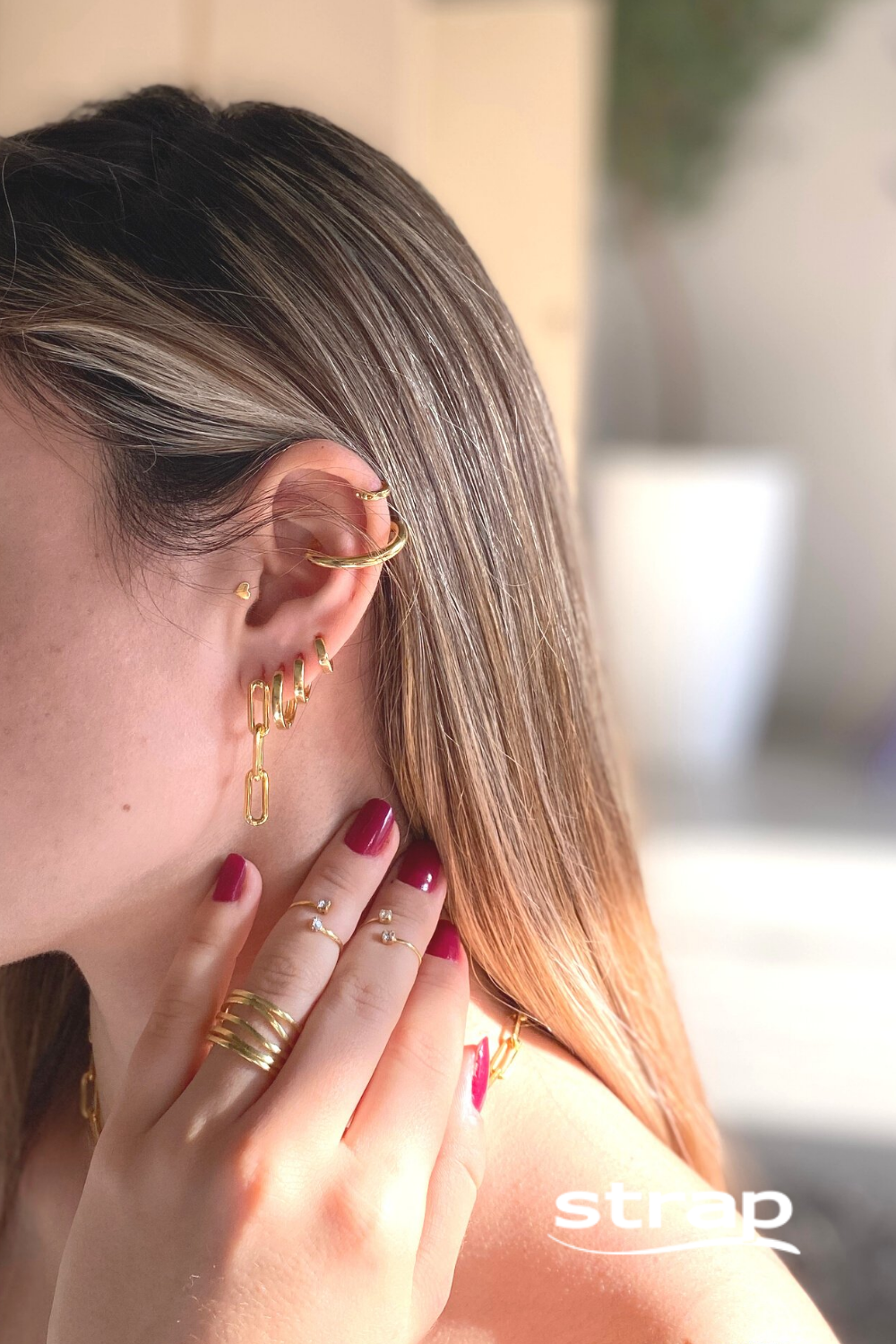 BRINCO DE ARGOLA MICRO FOLHEADA A OURO 18K