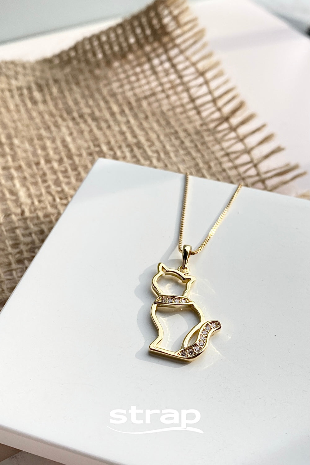 COLAR PET GATO COM ZIRCONIA FOLHEADO A OURO 18K